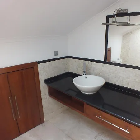Hillcrest Dublex Apart Appartement *